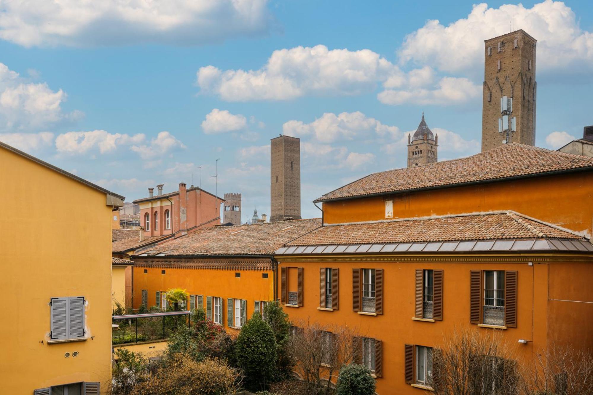 San Martino - Luxury Apartments By Design Club Collection Bologna Bagian luar foto